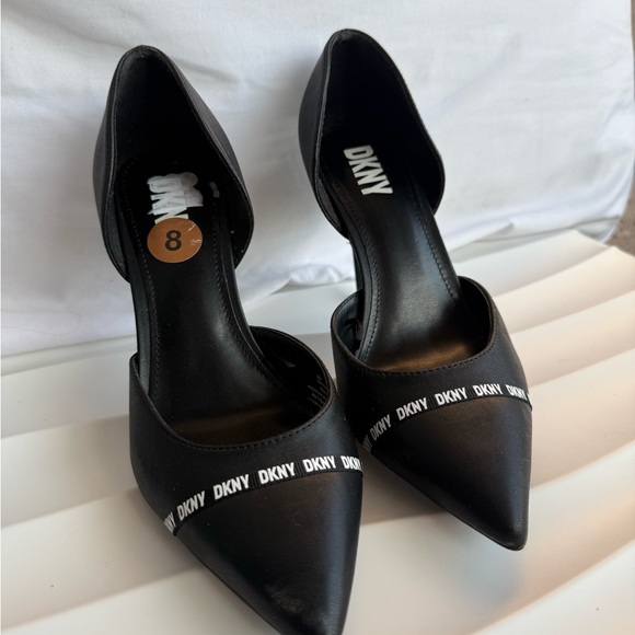 DKNY Black Pointed Toe Heels - Picture 1 of 8